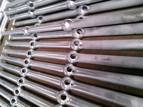 球節(jié)點(diǎn)欄桿安裝及連接形式的選擇